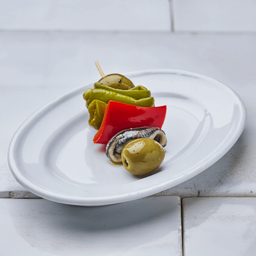 Gilda con boquerón, aceituna, guindilla y pimiento – Prepared Appetizers & Side Dishes | Bacalalo gourmet