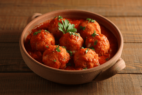 Albóndigas de Bacalao: Receta en Salsa Casera - Bacalalo