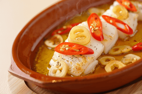 Bacalao al Ajillo: Receta Tradicional con Aceite y Ajo - Bacalalo