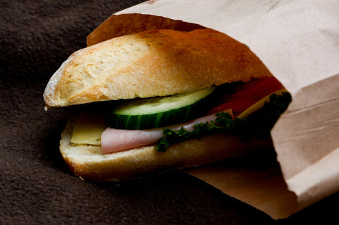 Bocadillo de Anchoas: Cómo Hacerlo Perfecto (con Tomate, Mantequilla o Solo) - Bacalalo