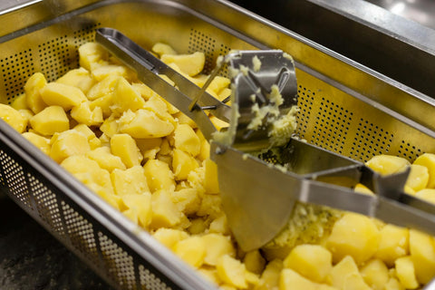 Potaje de Vigilia Manchego: Atascaburras con Bacalao y Nueces - Bacalalo