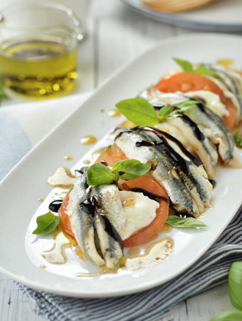 Caprese boquerones 1.png