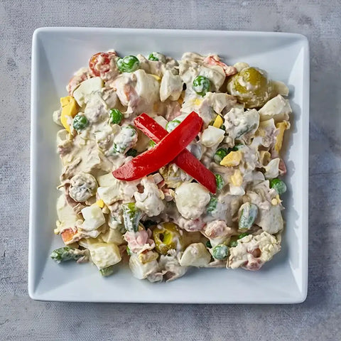 Ensaladilla rusa tradicional con atún, verduras y mayonesa – Prepared Appetizers & Side Dishes | Bacalalo gourmet