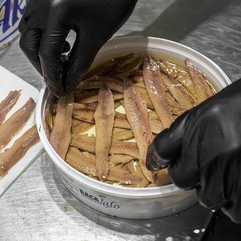 Fileteado anchoas barril sal.jpg