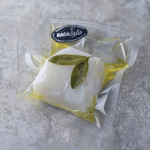 Morro de bacalao desalado con aceite de oliva y laurel – Fresh & Frozen Seafood | Bacalalo gourmet