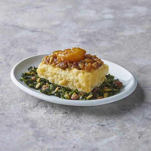 Morro de bacalao con cebolla caramelizada, espinacas y almendras – Prepared Meals & Entrées | Bacalalo gourmet