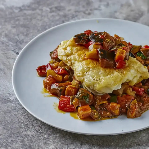 Morro de bacalao con sanfaina de verduras tradicionales – Prepared Meals & Entrées | Bacalalo gourmet